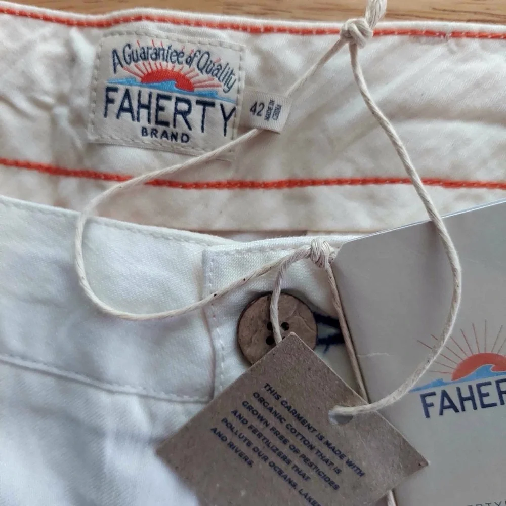 Faherty Tradewinds Mens Cream Linen Blend Shorts Size 42 X 7.5